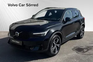 Volvo XC40 2025